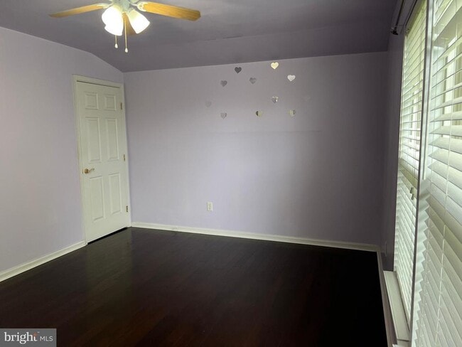 Building Photo - 26034 Ashcroft Dr