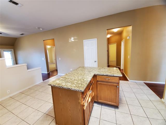 Building Photo - 4017 Chinaberry Dr