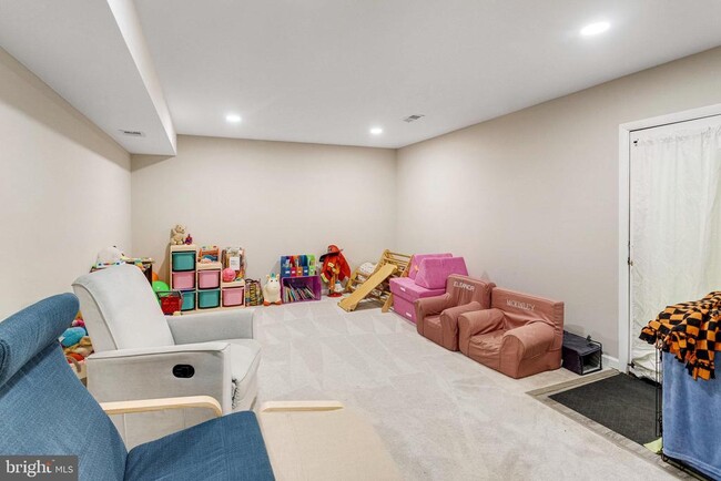Building Photo - 4157 Waterway Dr