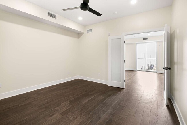 Building Photo - 1868 Frankford Ave