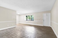 Building Photo - 414 Meadows Cir