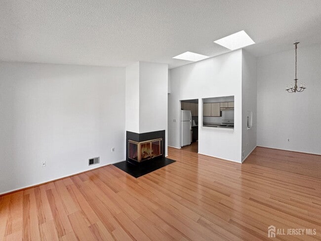 Building Photo - 481 Danbury Ln