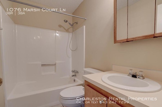 Building Photo - 1076 Marsh Ct Ln