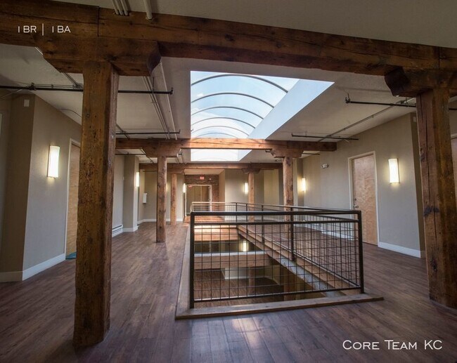 Building Photo - 204 Walnut St