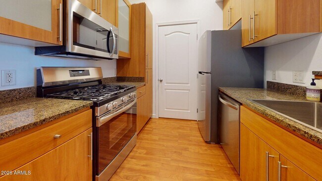 Building Photo - 6900 E Princess Dr