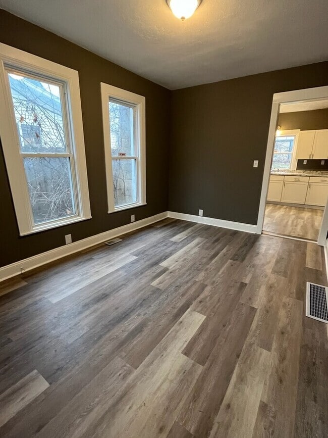 Building Photo - 239 Straight Ave SW