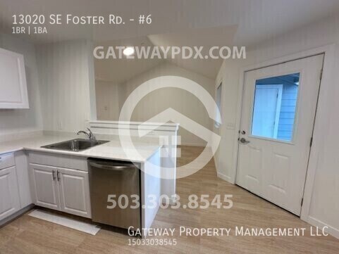 Building Photo - 13020 SE Foster Rd