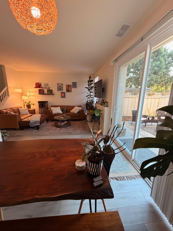 Building Photo - 2183 Lago Madero