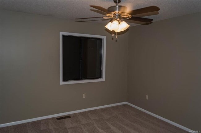 Building Photo - 131 Candlebrook Dr