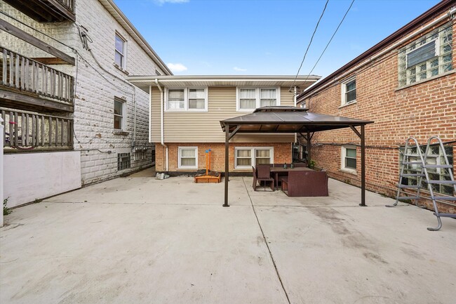 Building Photo - 7457 64th St