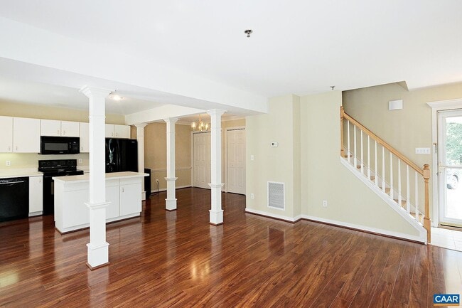 Building Photo - 3400 Moubry Ln