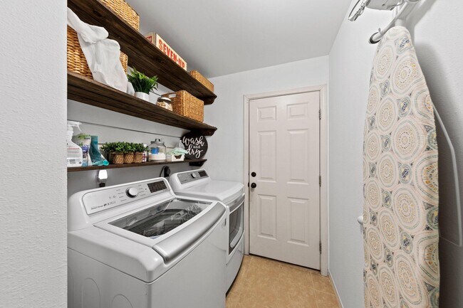 Building Photo - 4405 Southminster Cir