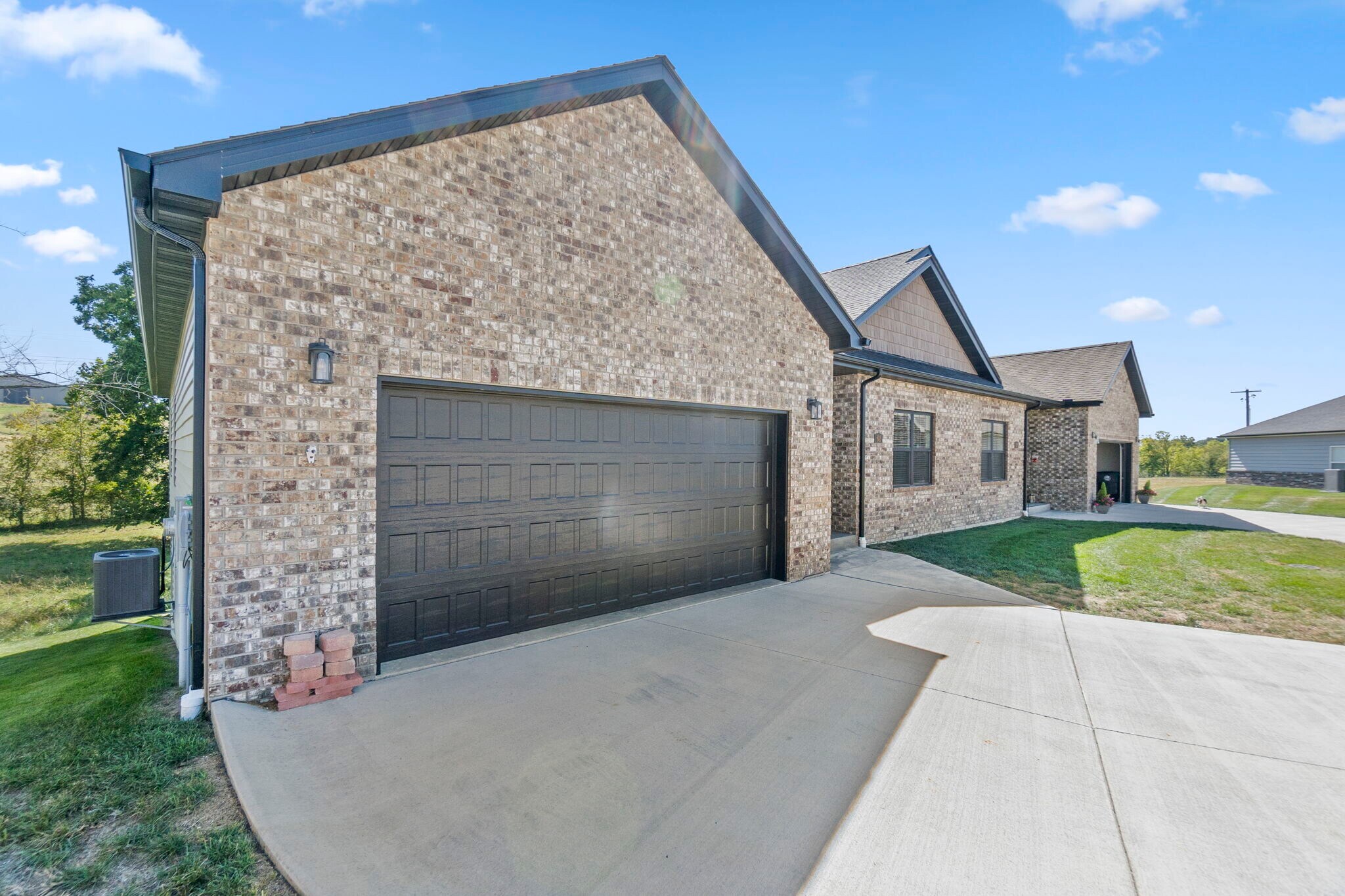 Building Photo - 81 E Autumn Leaf Dr