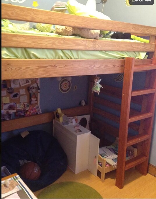 Building Photo - 434 E Berteau Ave