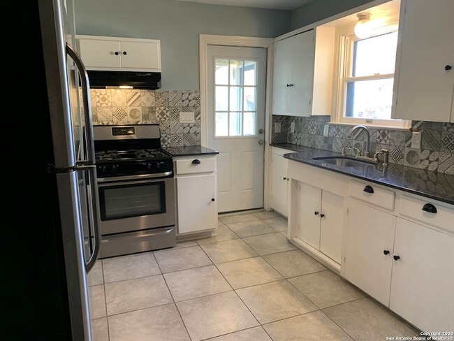 Building Photo - 773 Fulton Ave