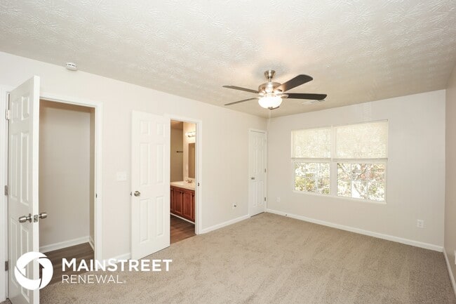 Building Photo - 1479 Steam Engine Way NE