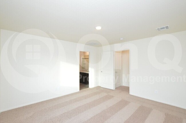Building Photo - 2569 N Mcdonald Ln