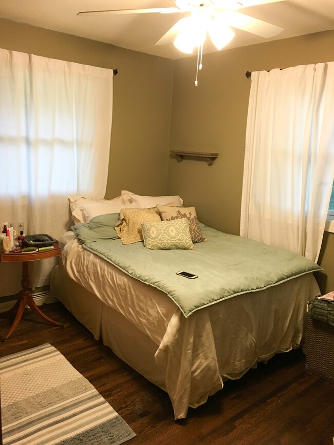 Building Photo - 5733 Glen Moor Cir