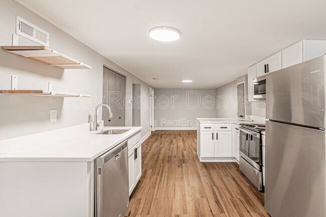 Building Photo - 6636 Depew St