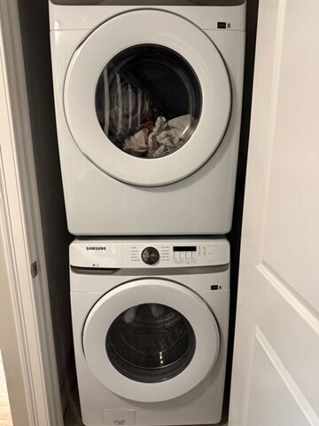 Building Photo - 176 Main St