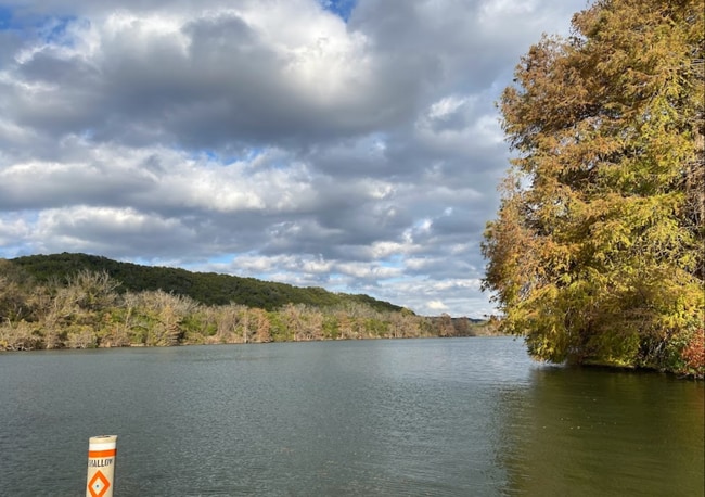 Building Photo - 104 S Tumbleweed Trail