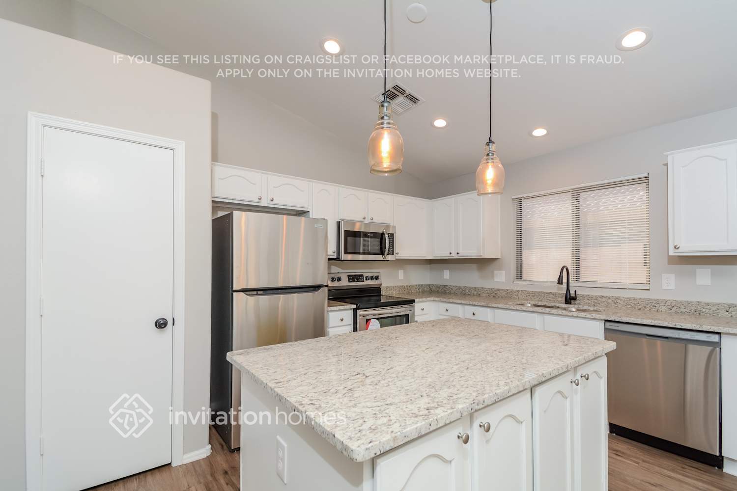 Building Photo - 14938 N 132nd Ln