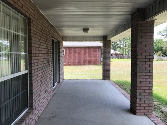 Building Photo - 2642 Hidden Creek Dr