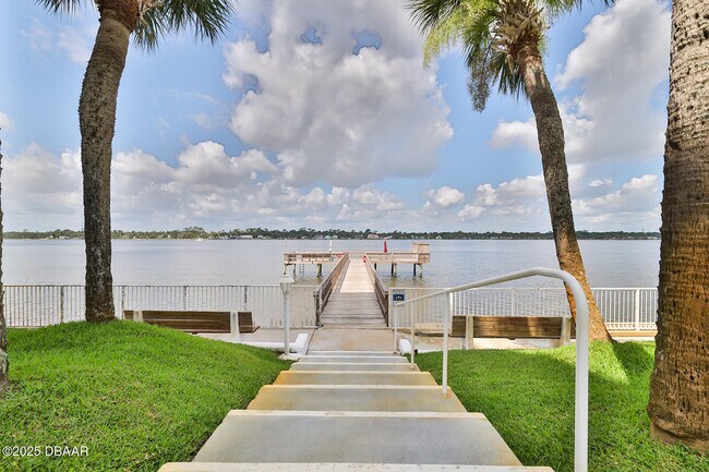 Building Photo - 2711 N Halifax Ave