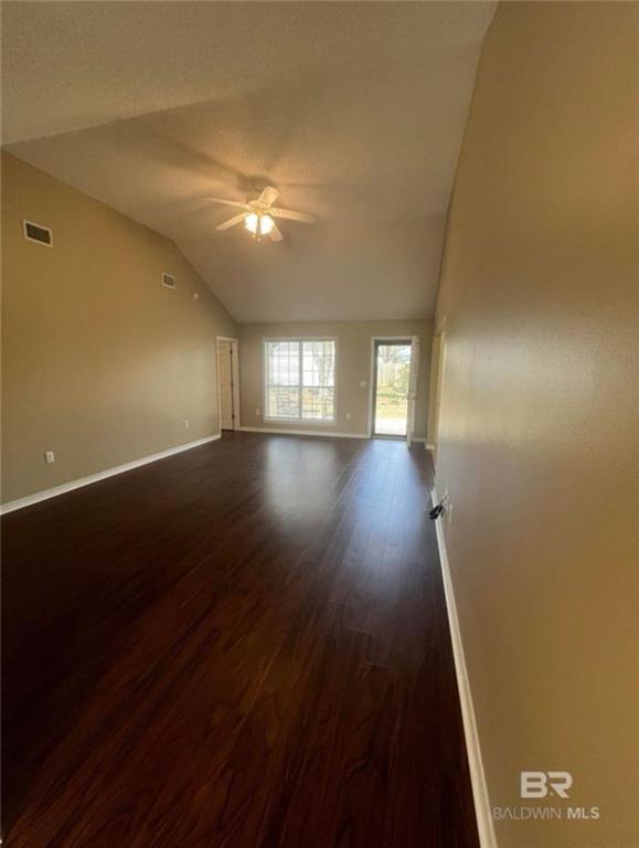 Building Photo - 124 Oakwood Ave