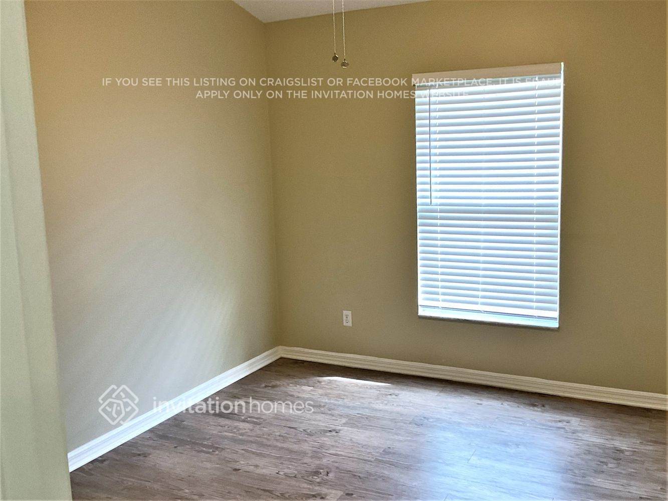 Building Photo - 1661 Silverado Dr