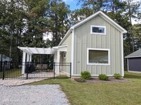 Building Photo - 124 Long Pond Lp