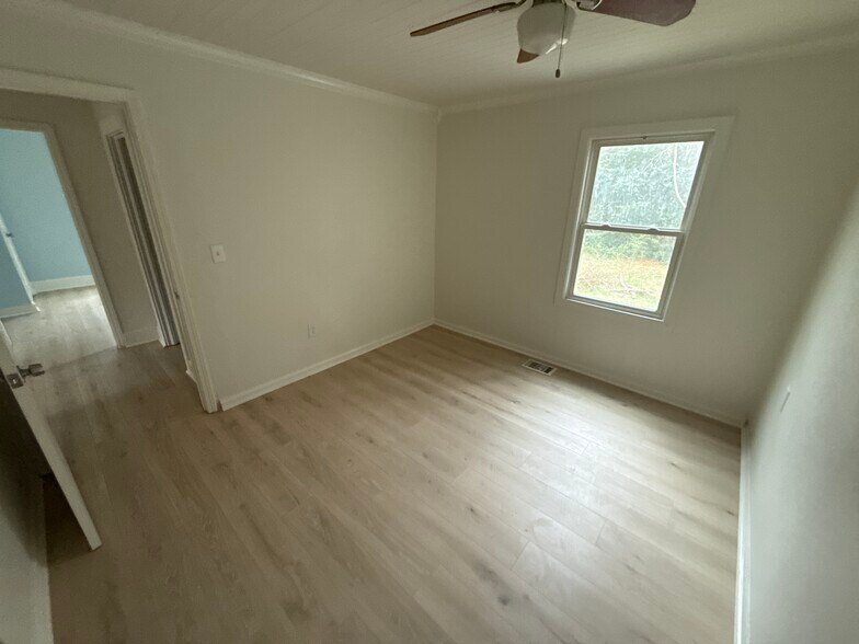 Building Photo - 4104 Old Austell Rd