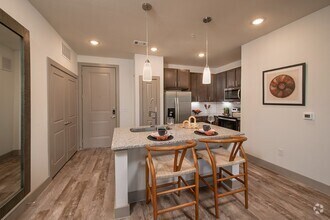 Building Photo - Spacious 2 Bed Near Cypress – 2 Months Free!