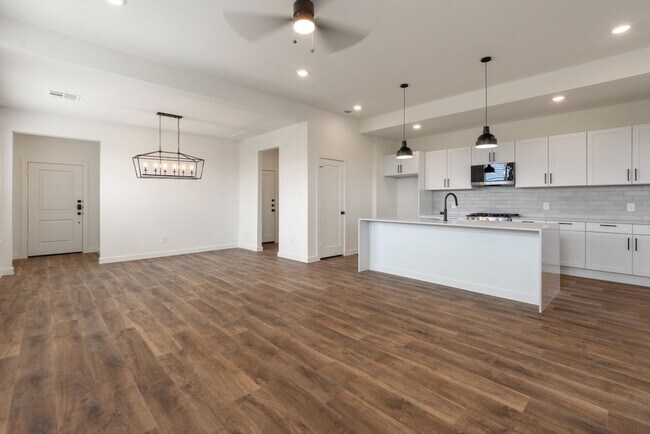 Building Photo - Resort Living with One Month FREE!!!