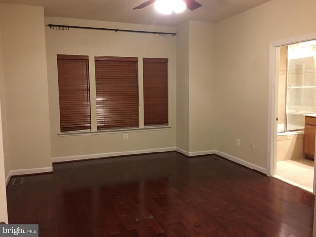 Building Photo - 2202 Leesborough Dr