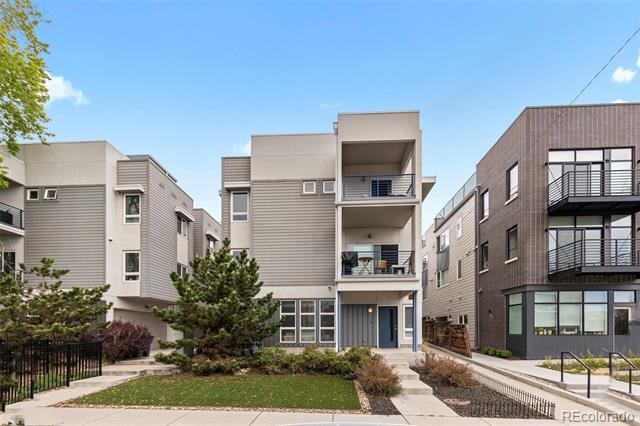 Building Photo - 2725 W 25th Ave
