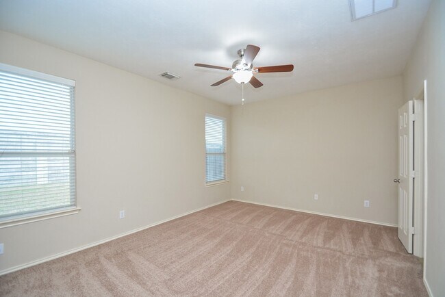 Building Photo - 9203 Kransbury Ln