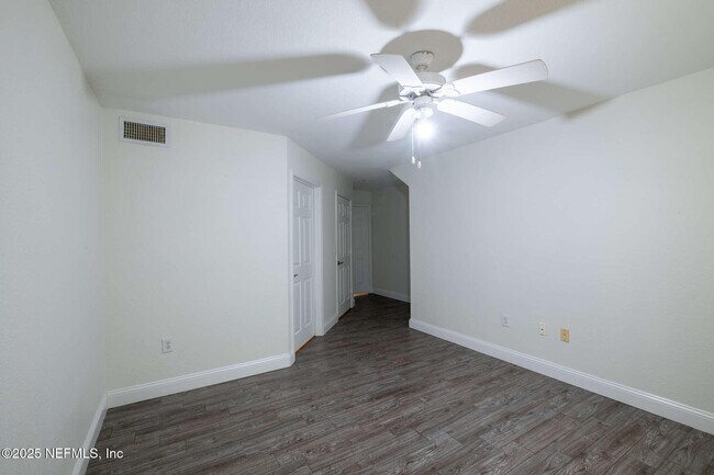 Building Photo - 10075 Gate Pkwy N