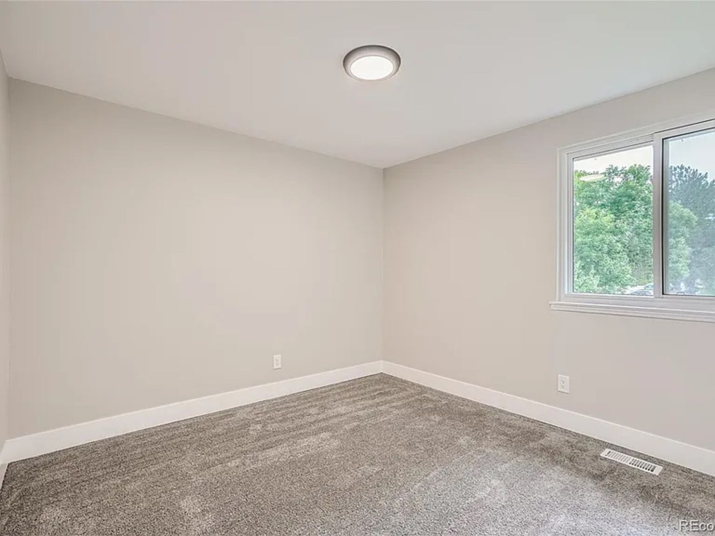 Building Photo - 7899 Allison Way