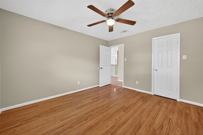 Building Photo - 2314 Pilgrims Bend Dr
