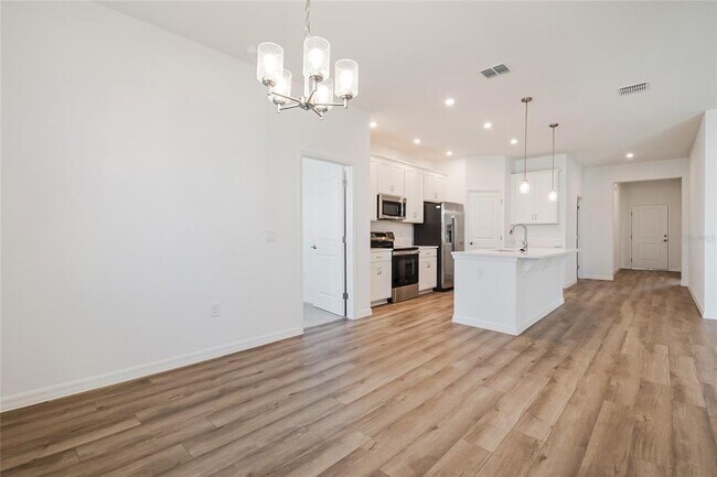 Building Photo - 434 Eventide Ave