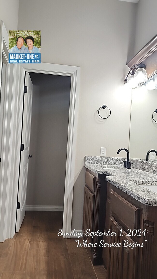 Building Photo - 13122 Porsche Ln