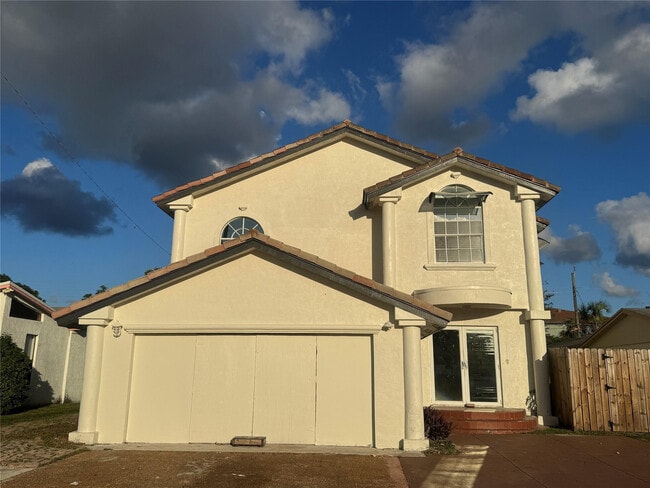 Building Photo - 472 NW 2nd Terrace