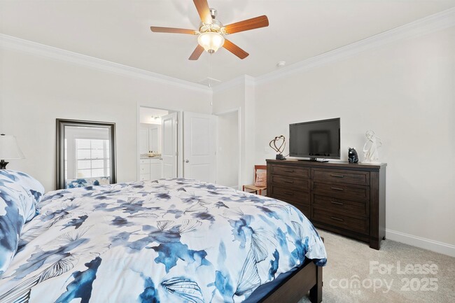 Building Photo - 758 Latrobe Dr
