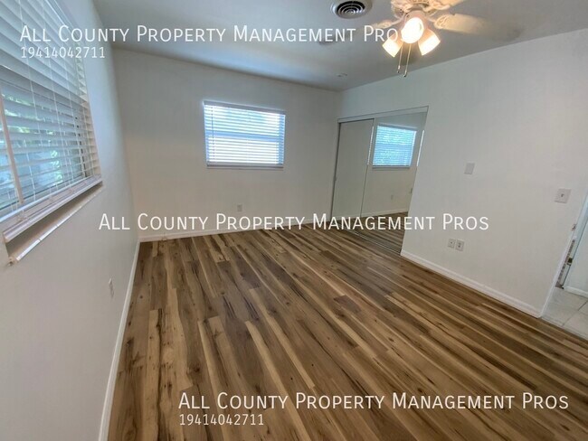 Building Photo - 255 Shamrock Blvd
