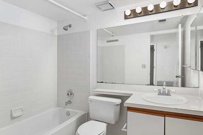 Building Photo - 5230 W Wood Owl Dr