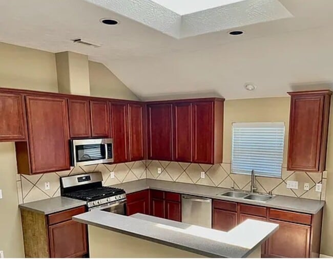 Building Photo - 9019 Morningstar Dr