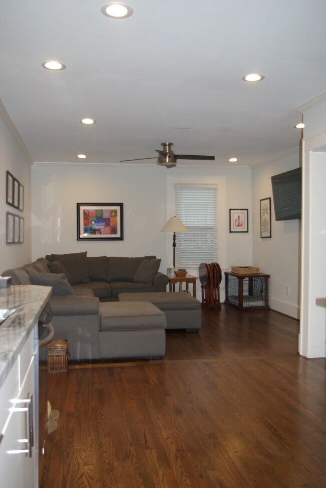 Building Photo - 24 Sevier St