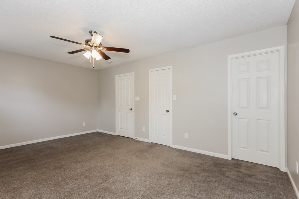 Building Photo - 120 W Walnut Ave