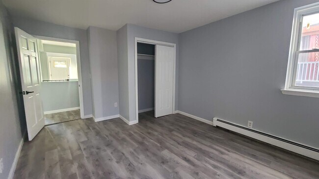 Building Photo - 6206 Newkirk Ave